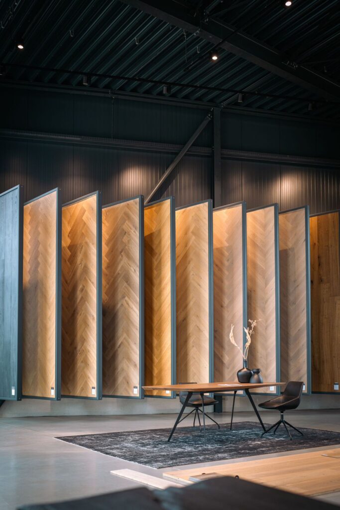 RADO Parkett Eiche massiv im Showroom in Herten
