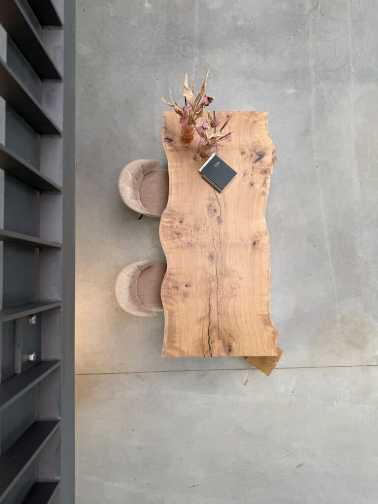 Massivholztisch Eiche natur - Im RADO Manufaktur Showroom in Herten