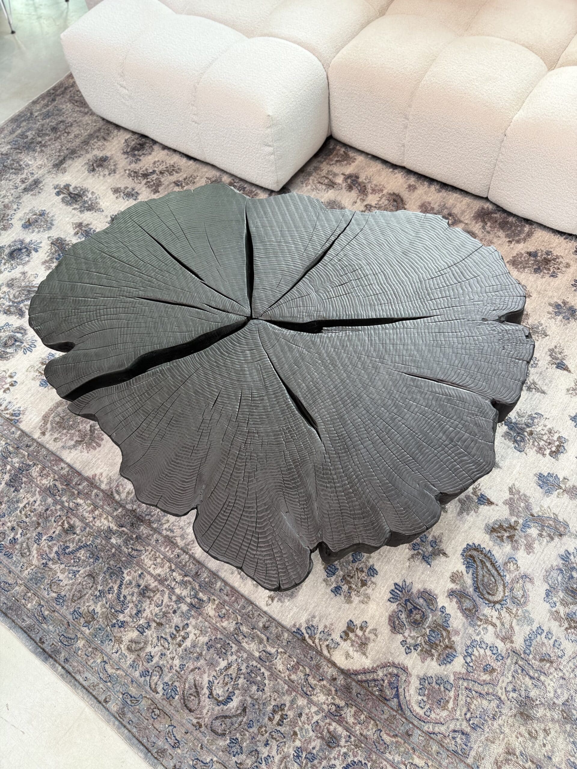 Couchtisch_massiv_geölt_schwarz