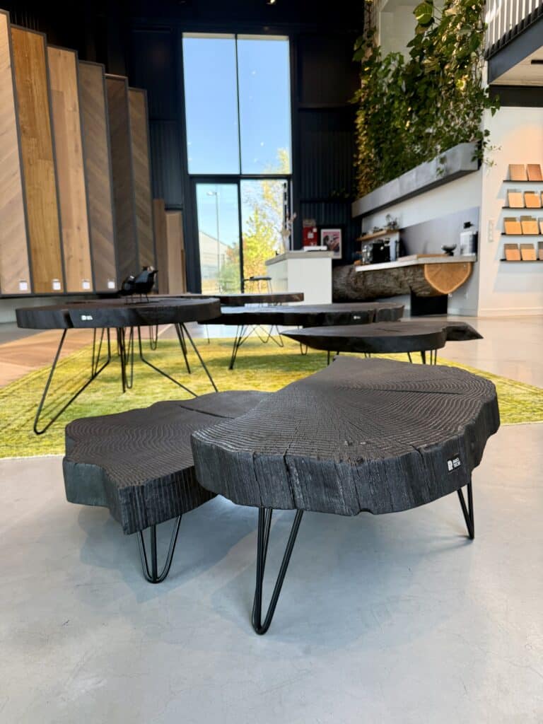 Couchtisch-Set Eiche Schwarz – Organische Form ca. 90 x 90 cm