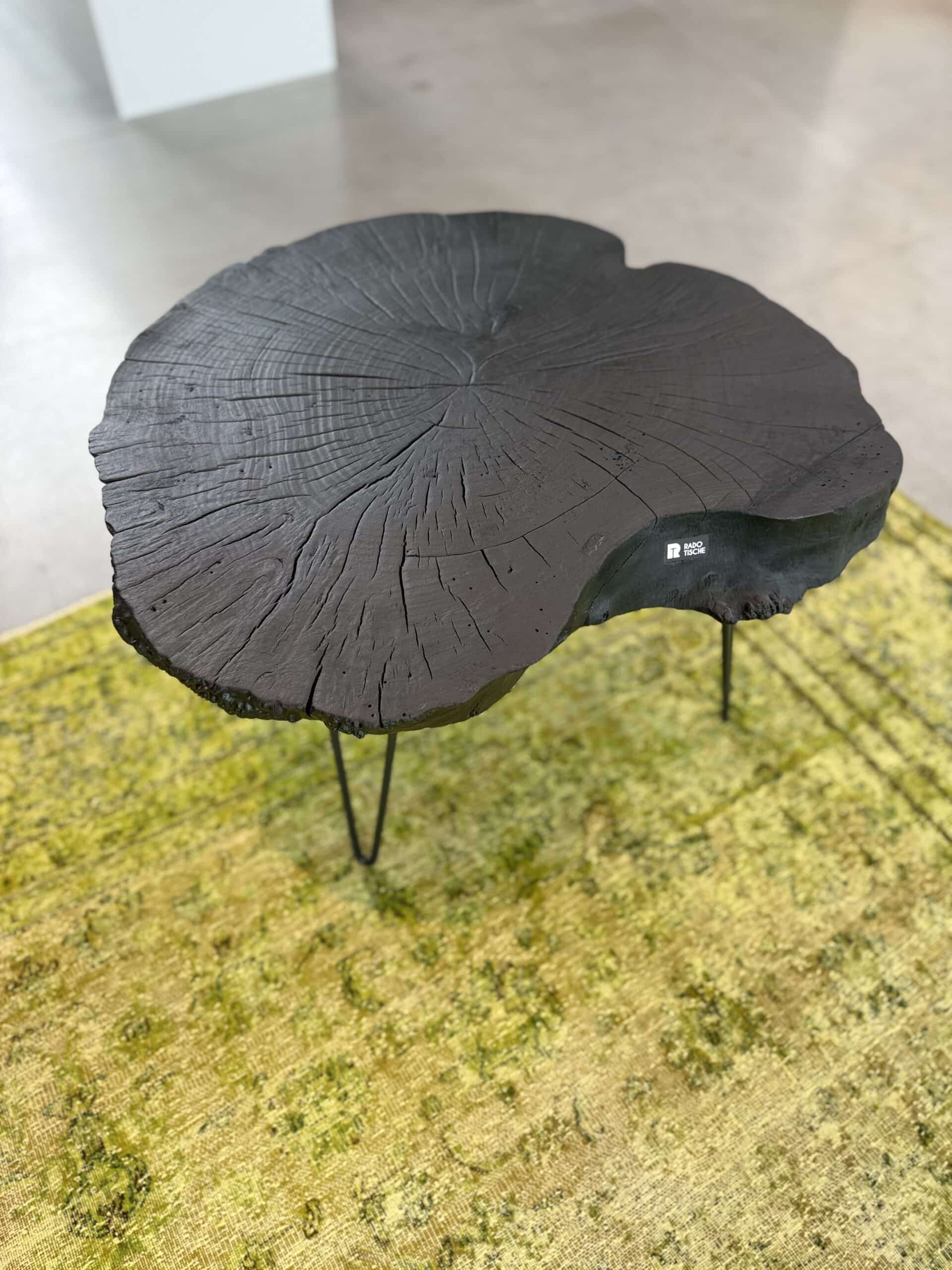 Couchtisch_Esche_Massiv_schwarz