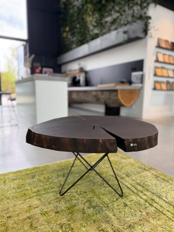 Couchtisch Eiche Braun – Organische Form ca. 80 x 80 x 48 cm