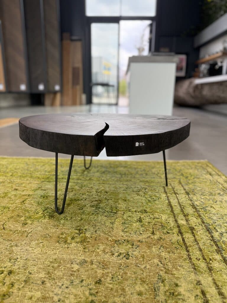 Couchtisch Eiche Braun – Organische Form ca. 80 x 85 x 40 cm